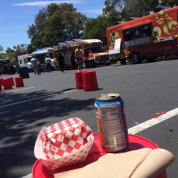 Fashion Trucks Across America Business Insider 2 The Halal Guys