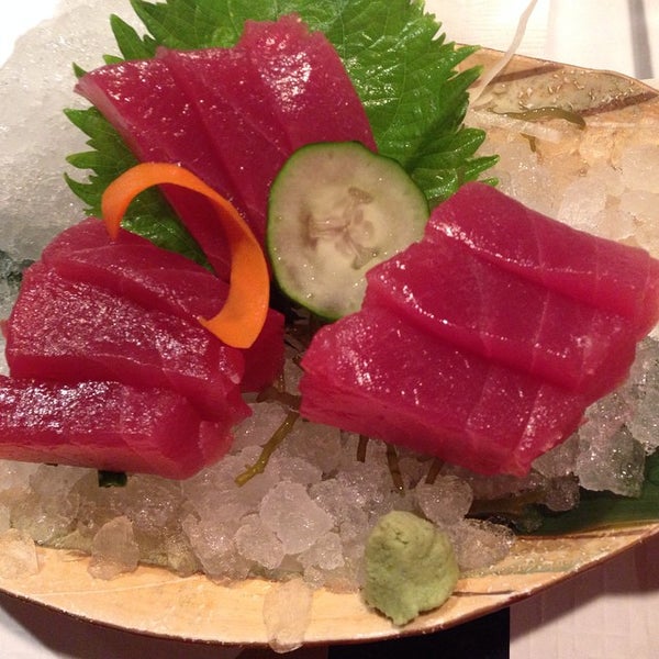 Restaurant Suntory - Waikiki - 2233 Kalakaua Ave에서의 사진