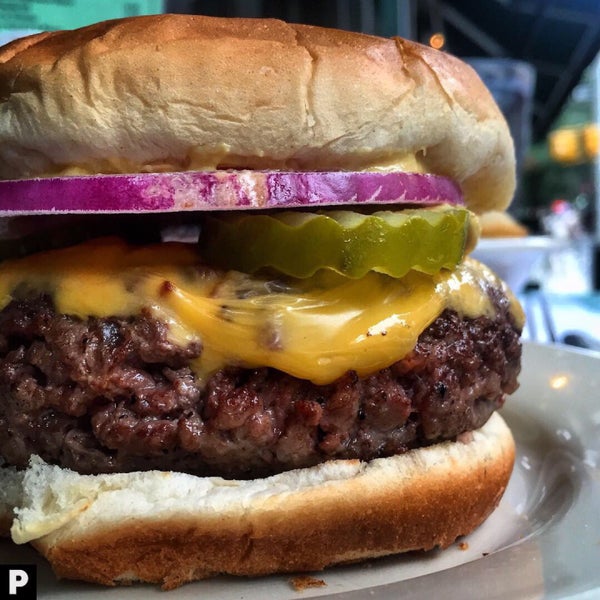 J.G. Melon Burger Joint in New York