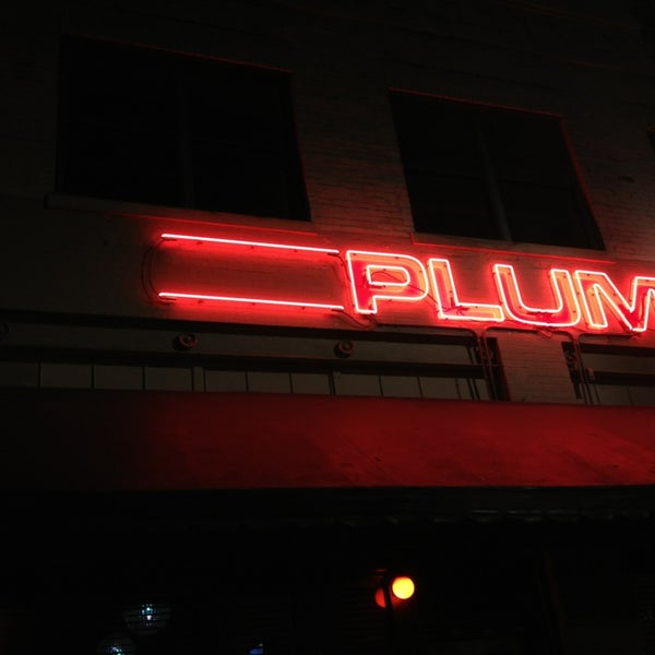Plum Bar 108 17th St N