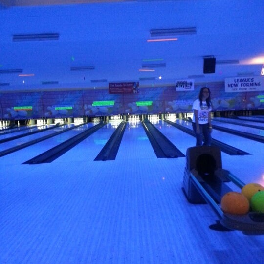 Grand Blanc Lanes Bowling Alley in Flint