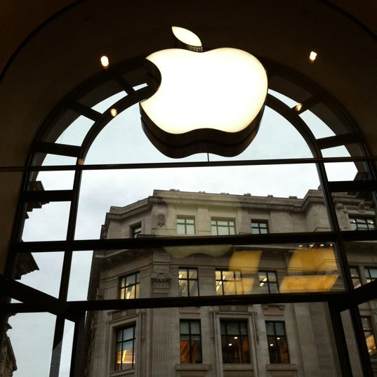 Apple Store Regent Street Electronics Store in London
