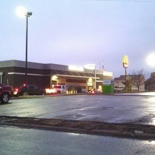 McDonald's Fast Food Restaurant in Iowa Falls