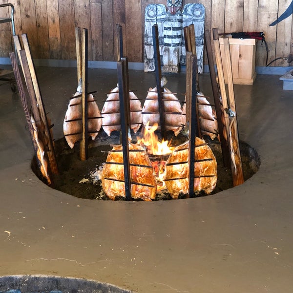 Tillicum Village Blake Island