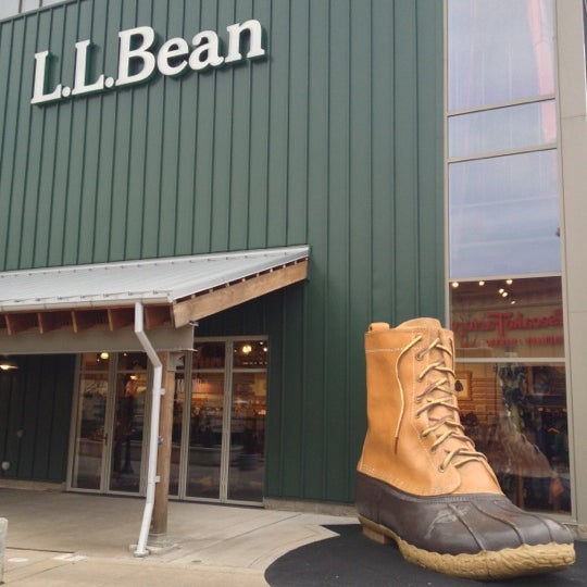 ll bean outlet location