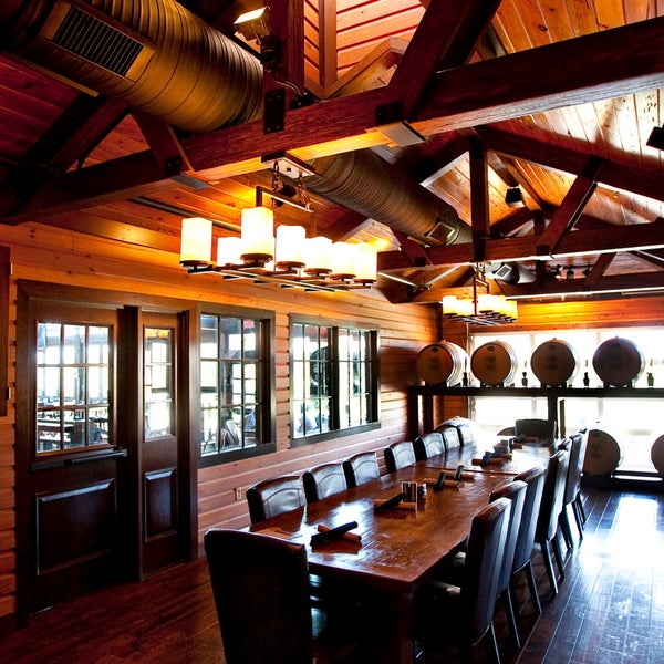 EdgeWild Restaurant & Winery Chesterfield, MO