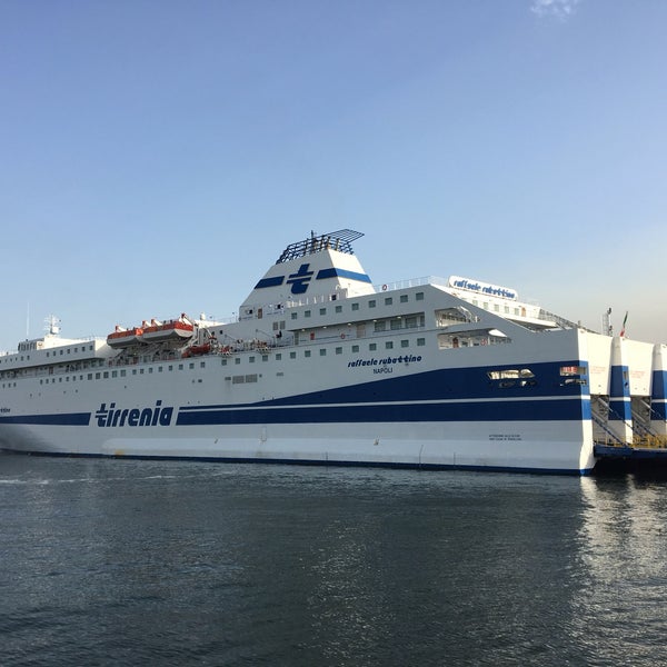 Nave Tirrenia NapoliPalermo