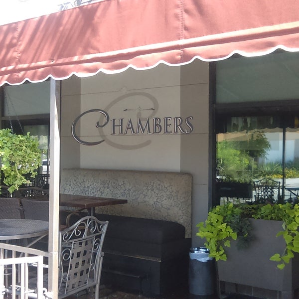 Chambers on First Irish Pub in Phoenix