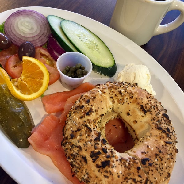 The Bagel Deli - Denver에서 델리 / 식품 잡화점일에서의 사진