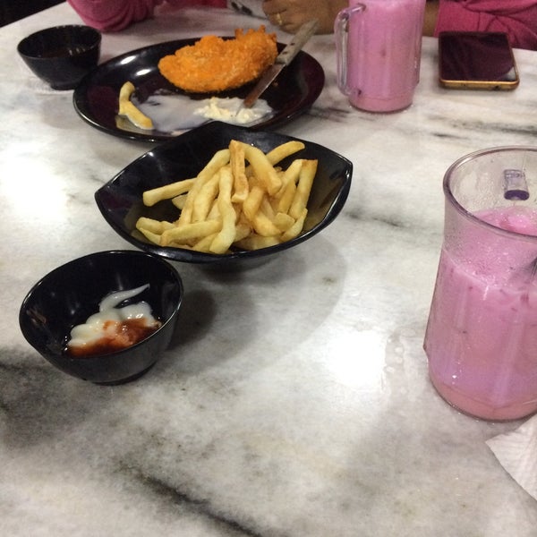 Photos At Dapur Berasap Kota Warisan Restaurant Photo Taken At Dapur Berasap Kota Warisan By Roseeeee On 9 26 2017