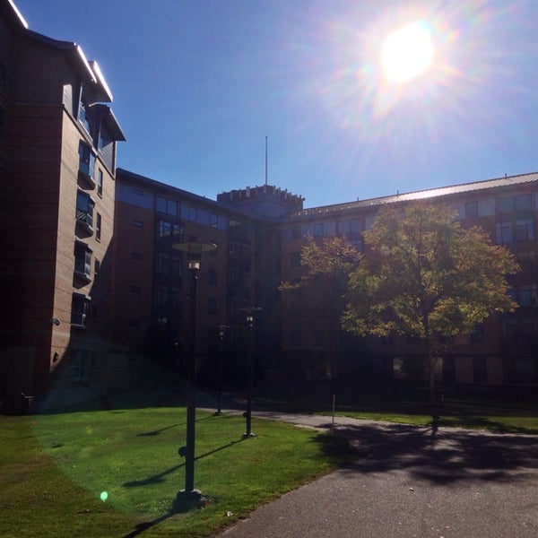 Hollis Hall Northeastern Queens 8000 Utopia Pkwy