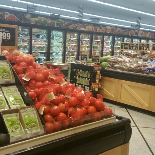 Stater Bros. Markets Grocery Store in Colton