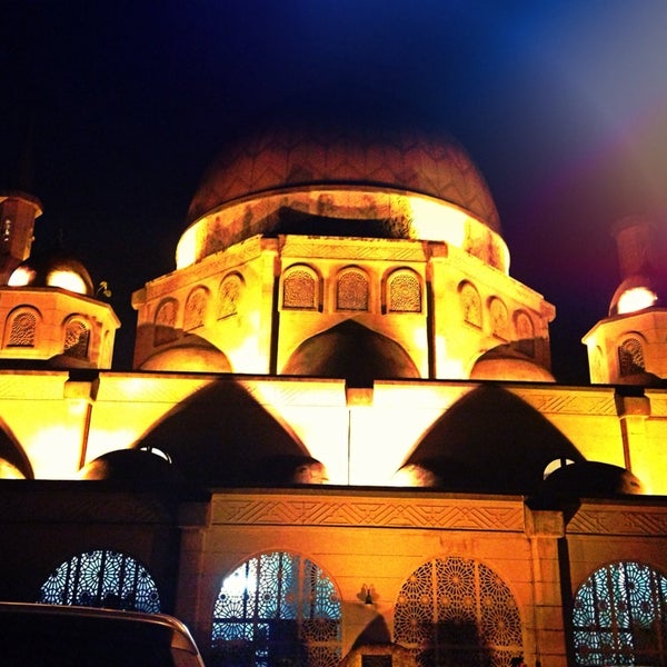 masjid al mukarramah bandar sri damansara