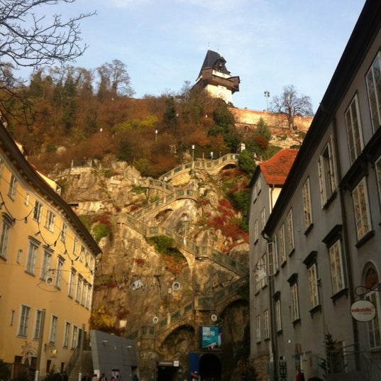 Where's Good? Holiday and vacation recommendations for Graz, Autriche. What's good to see, when's good to go and how's best to get there.