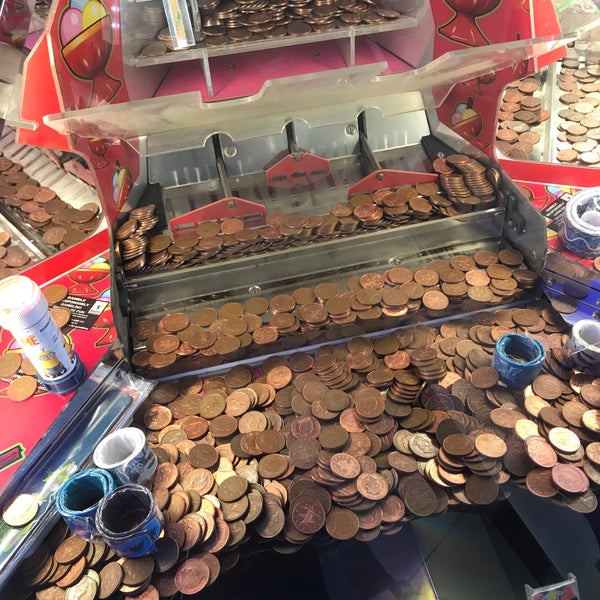 Eastbourne Pier Amusements - Arcade