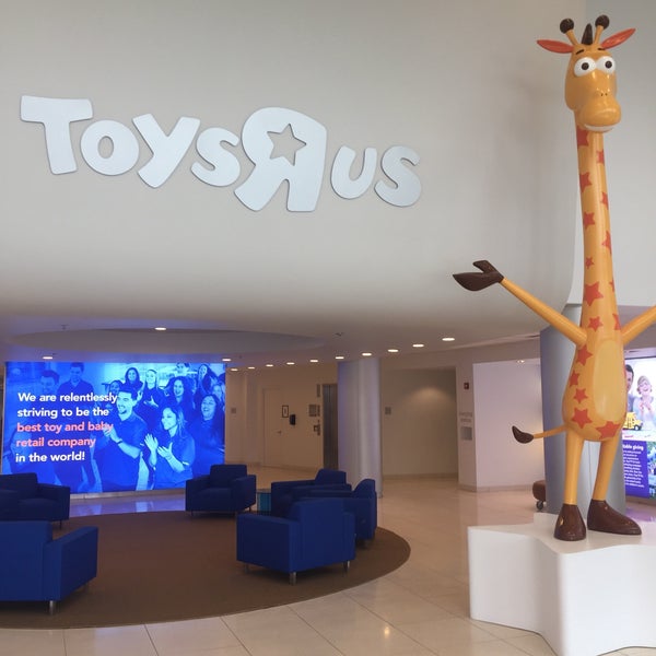 hasbro toys corporate office