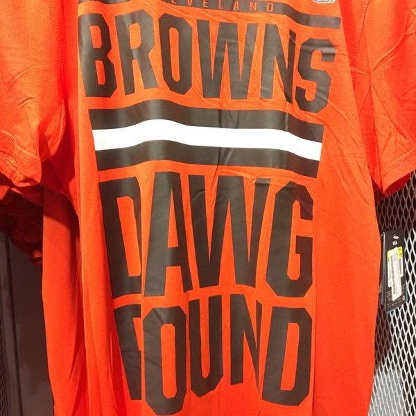 Cleveland Browns Official Pro Shop Downtown Cleveland 1 tip
