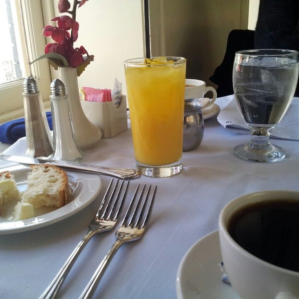 The Warehouse Bar and Grill Old Town 214 King St