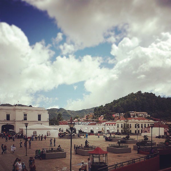 Where's Good? Holiday and vacation recommendations for San Cristobal De Las Casas, Mexico. What's good to see, when's good to go and how's best to get there.