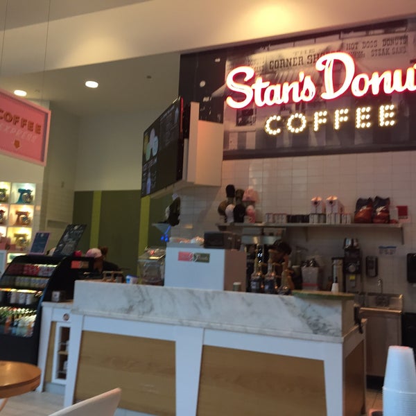Stan’s Donuts Streeterville Chicago, IL