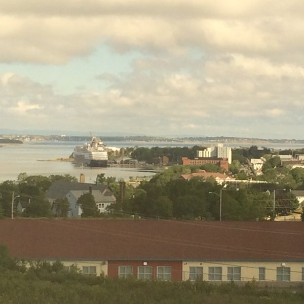 Hampton Inn by Hilton Sydney Nova Scotia Hotel