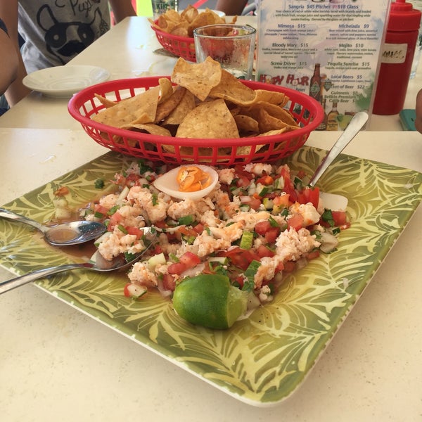 Where's Good? Holiday and vacation recommendations for Ambergris Caye, Belize. What's good to see, when's good to go and how's best to get there.