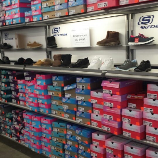 SKECHERS Factory Outlet - Shoe Store