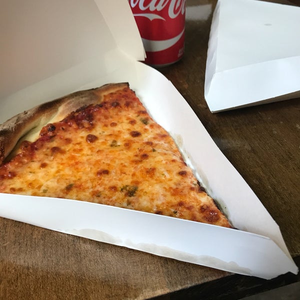 Dough Bros. Near North Side 13 tips from 670 visitors