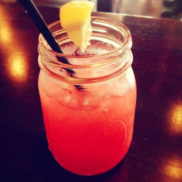 Mike & Anne's American Restaurant in South Pasadena