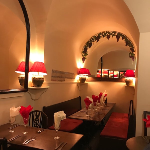 Maxies Bistro & Wine Bar Grassmarket Edinburgh, Edinburgh