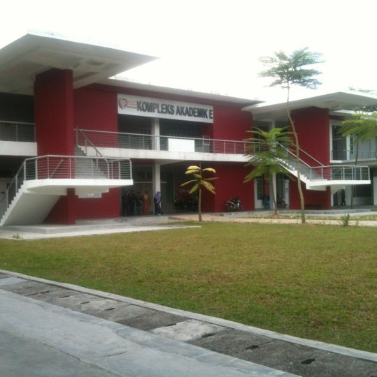 Kompleks Akademik E, UPM - College Academic Building in Upm Serdang