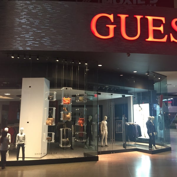 GUESS Clothing Store in Toronto