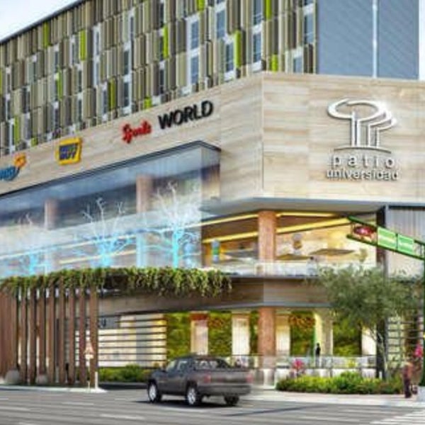 Patio Universidad Centro comercial en Xoco