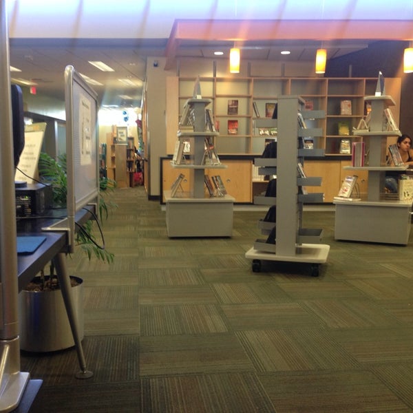 Phoenix Public Library Saguaro Branch Library in Phoenix