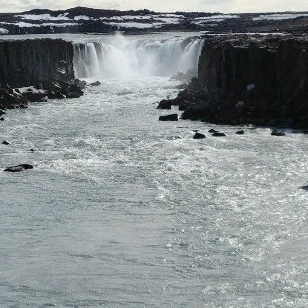 selfloss waterfall