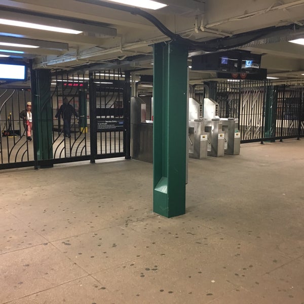 MTA Subway Bedford Park Blvd (B/D) Bedford Park 2 tips