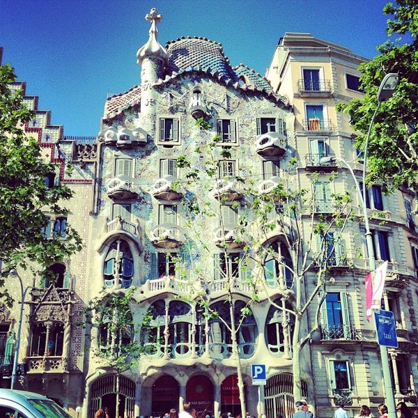 Where's Good? Holiday and vacation recommendations for Barcelona, Spain. What's good to see, when's good to go and how's best to get there.