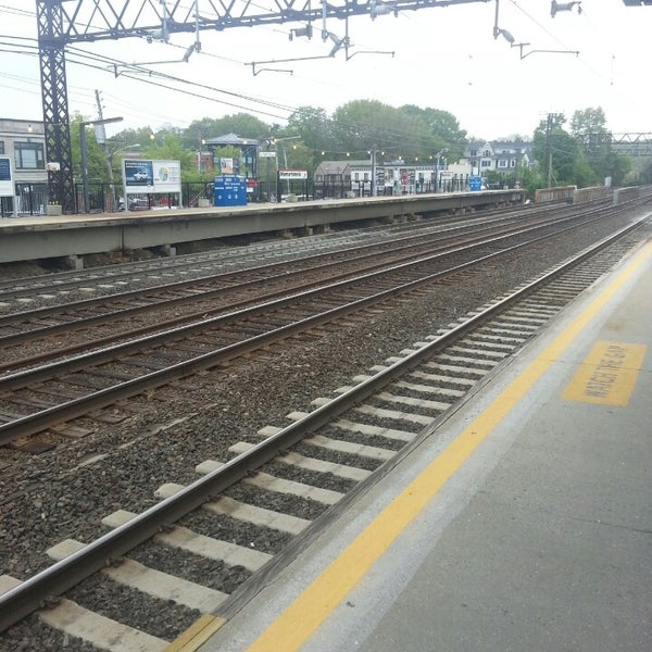 Metro North Mamaroneck Train Station Train Station