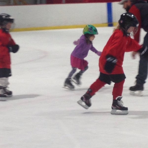 Piney Orchard Ice Rink Skating Rink