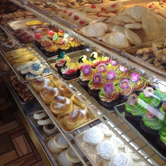 Vicky Bakery Bakery in Hialeah