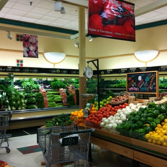 Eastside Marketplace - Supermarket in Providence