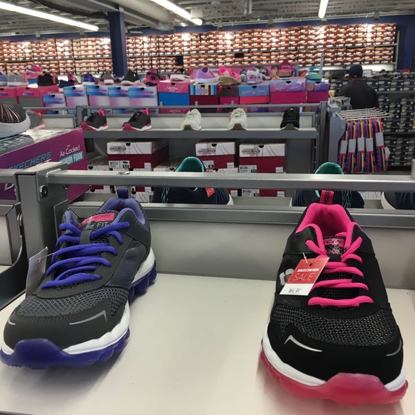 skechers outlet albany ny