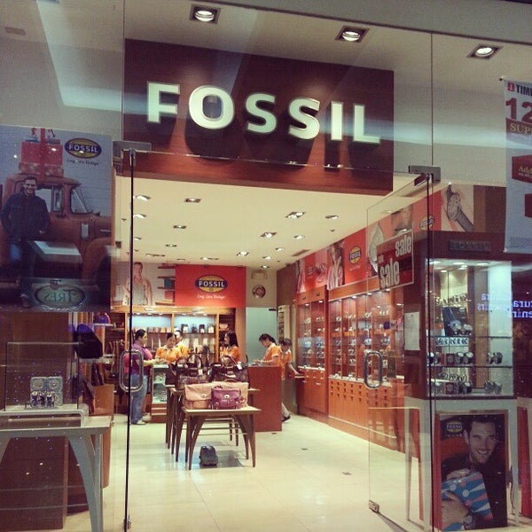 fossil outlet