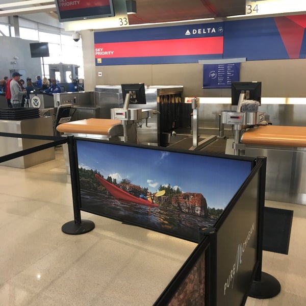 Delta Air Lines Ticket Counter 27 tips from 3434 visitors