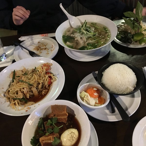 District One Kitchen & Bar 3400 S Jones Blvd Ste 8