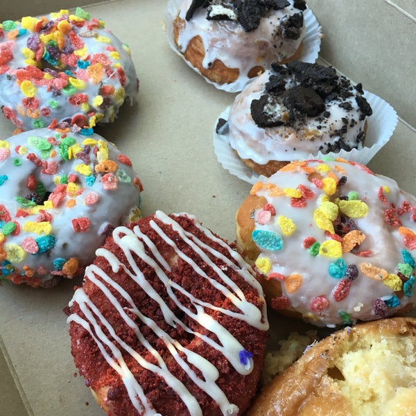 Baker's Donuts 11 tips from 195 visitors