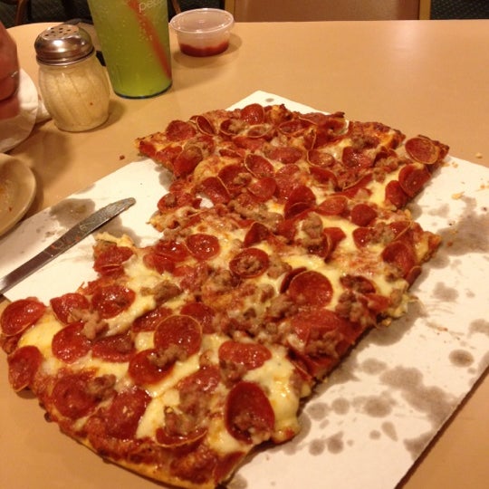 Tommy's Pizza Pizza Place in Dublin