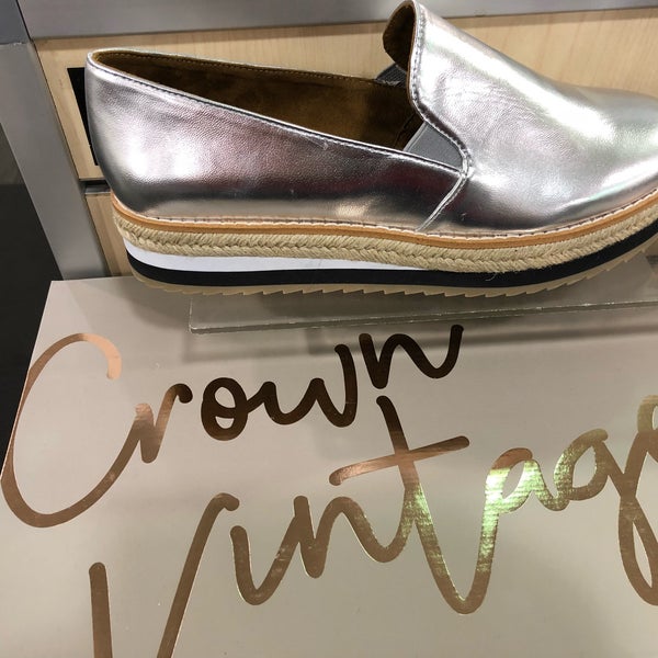 DSW Designer Shoe Warehouse Shoe Store in The Market at