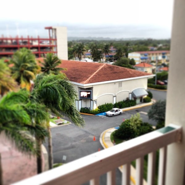 Embassy suites dorado casino
