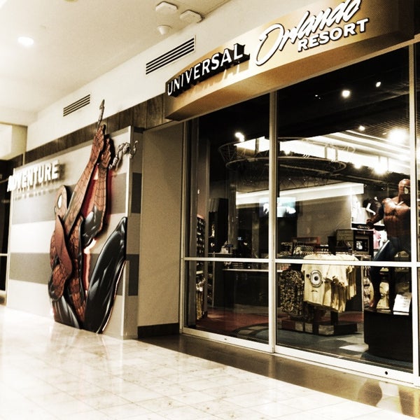 Universal Orlando Shop Orlando International Airport 8